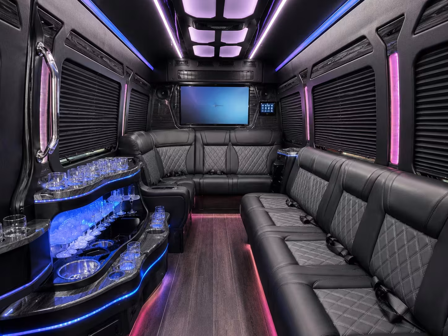 bus rental options for knoxville trips