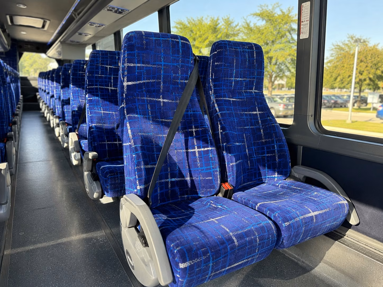 how bus type changes charter bus prices in knoxville tennessee