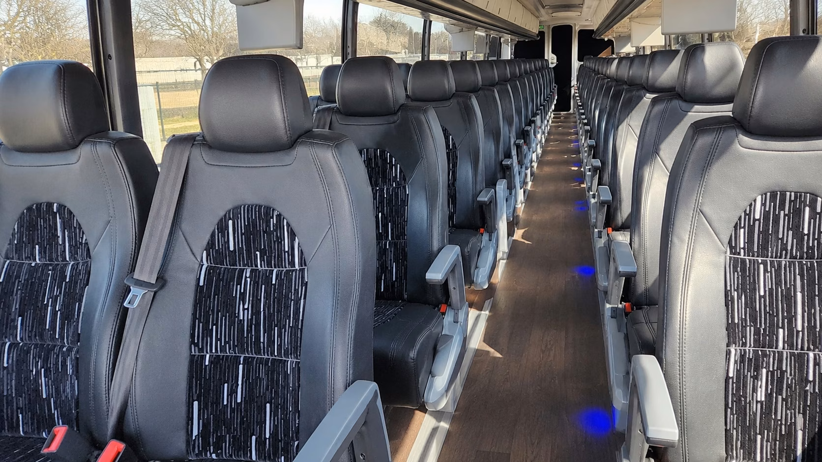 instant online bus rental quotes in knoxville