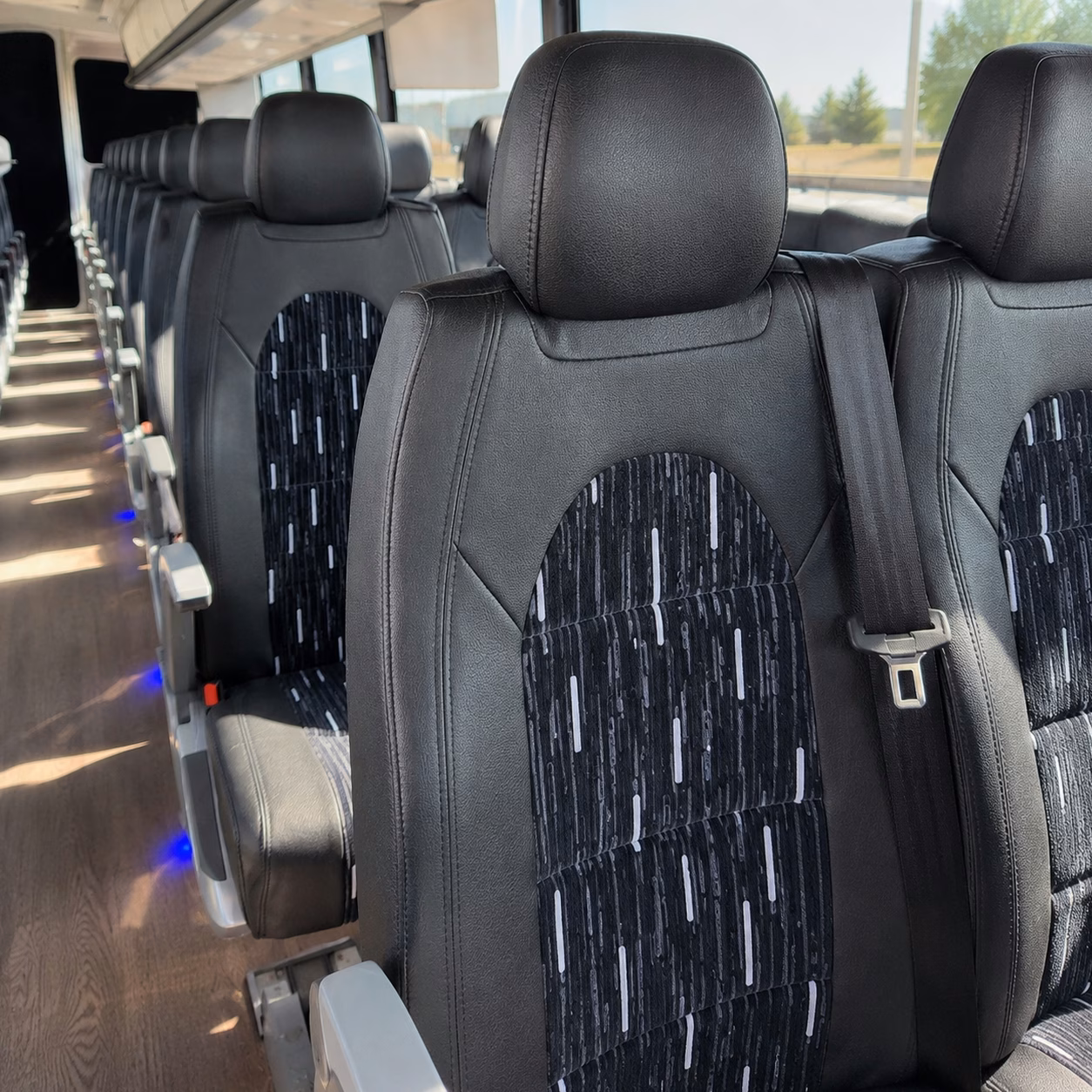 knoxville charter bus rentals to neyland stadium for vols games