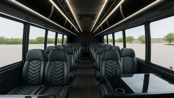 knoxville 30 passenger minibus rental